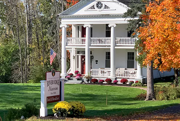 A Bed and Breakfast on the Erie Canal